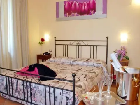 Hotel Marzia - Photo 4