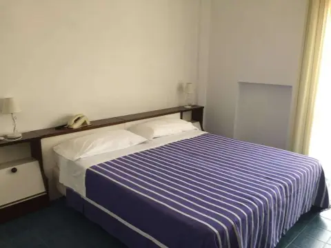 Hotel Mediterraneo - Photo 1