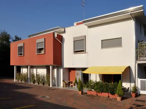 Hotel Mezzaluna - Photo 1