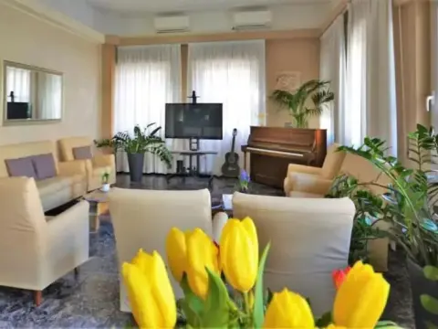 Hotel Mirelia - Photo 2