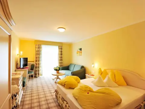 Hotel Mitlechnerhof - Photo 2