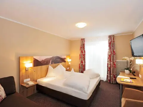 Hotel Mitlechnerhof - Photo 3