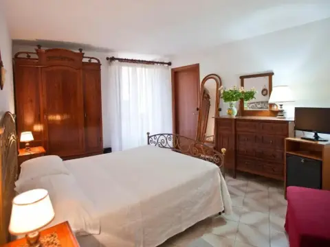 Hotel Moderno - Photo 4