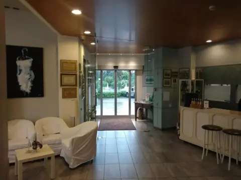 Nuova Italia - Photo 2