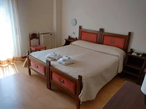 Nuova Italia - Photo 4