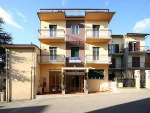 Nuovo Centrale - Photo 1