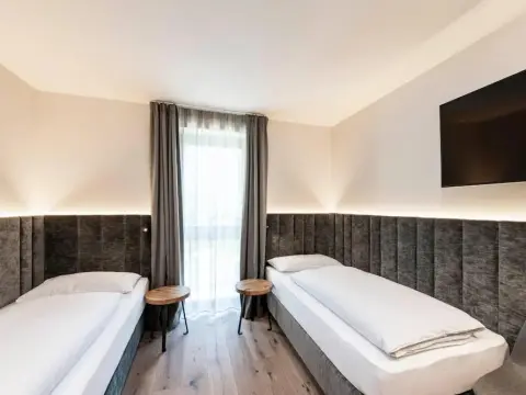 Hotel Olympia - Photo 4