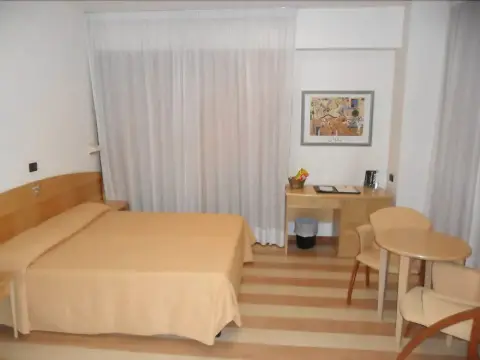 Hotel Portavaldera - Photo 4