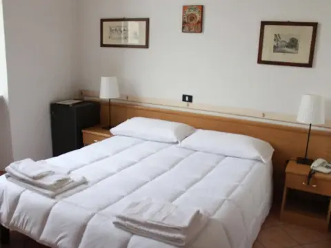 Hotel Portici - Photo 4