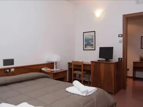 Hotel Ristorante Iapalucci - Photo 3