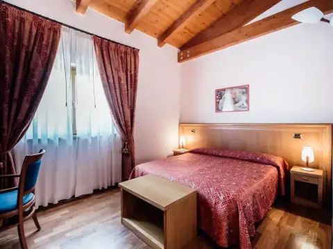 Hotel Ristorante Il Poggio - Photo 3