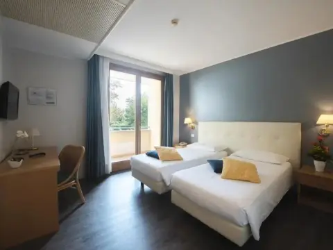 Hotel Ristorante Primavera - Photo 4