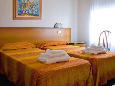 Hotel Roma - Photo 2