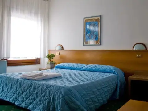 Hotel Roma - Photo 4