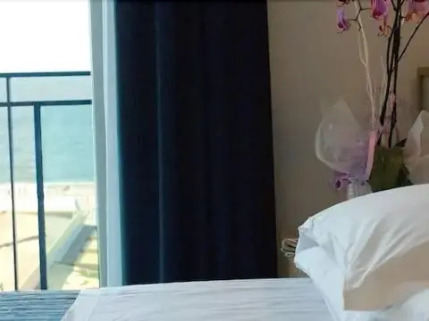 Hotel Royal - Photo 4