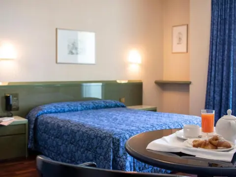 Hotel Royal - Photo 2