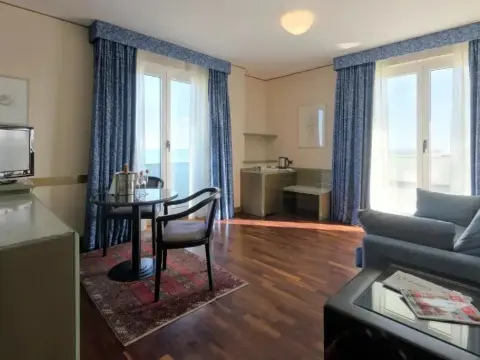 Hotel Royal - Photo 3