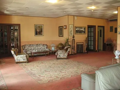Hotel Royal - Photo 1
