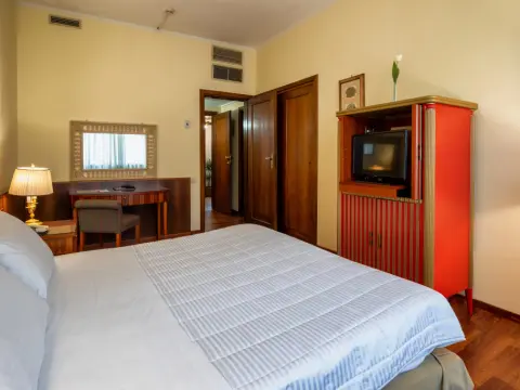 Hotel Royal Palace - Photo 4