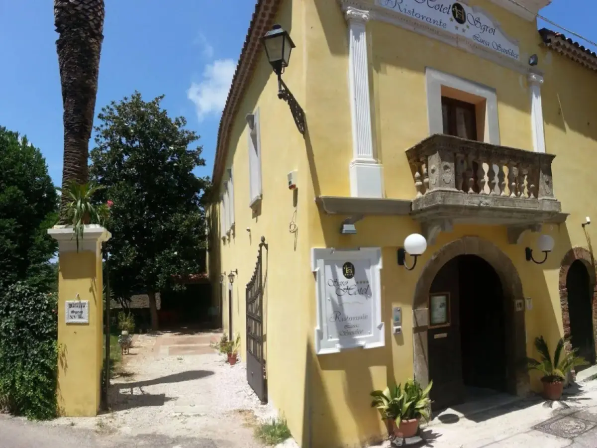 Hotel Sgroi