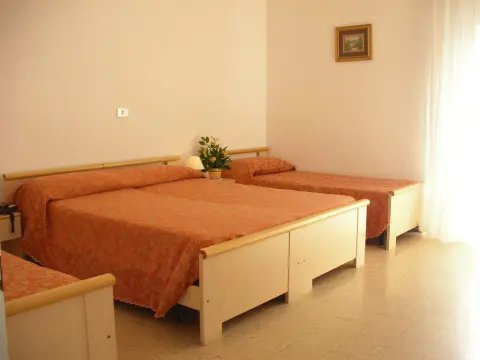 Hotel Trovatore - Photo 3