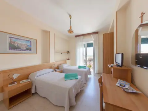 Hotel Venezia Vasto - Photo 3