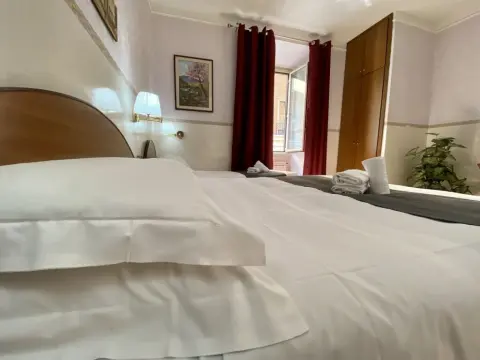 Hotel Washington - Photo 4