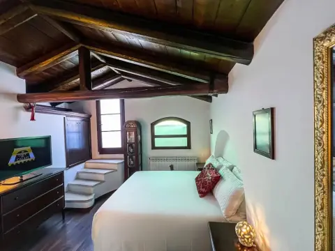 Housing of Charme With Rooftops Balconies - Photo 3