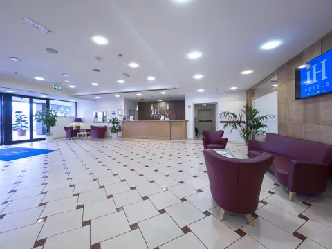 IH Hotels Firenze Business - Photo 2