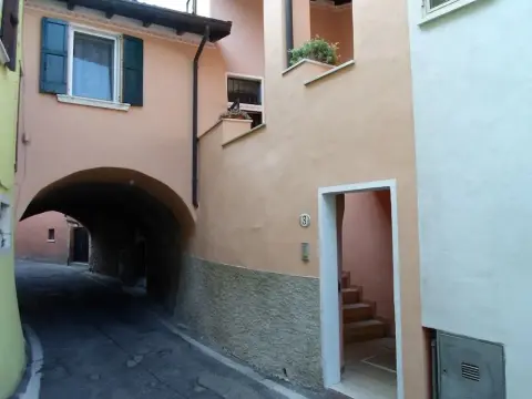 Il Volto Del Lago Rooms and Apartments - Photo 1