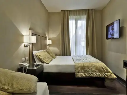 Intown Luxury House - Photo 3