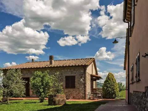 La Casanuova - Photo 1