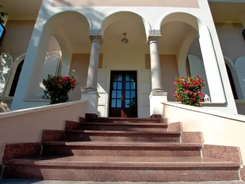 La Coralia Bed & Breakfast - Photo 1
