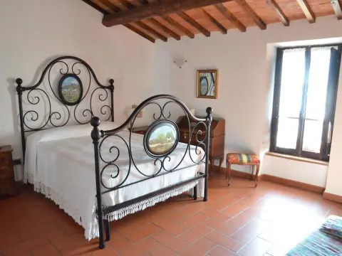 La Petronilla - Photo 3