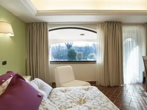 La Vignola Country Hotel - Photo 4