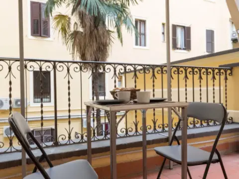 La Vite Vaticana - Photo 2