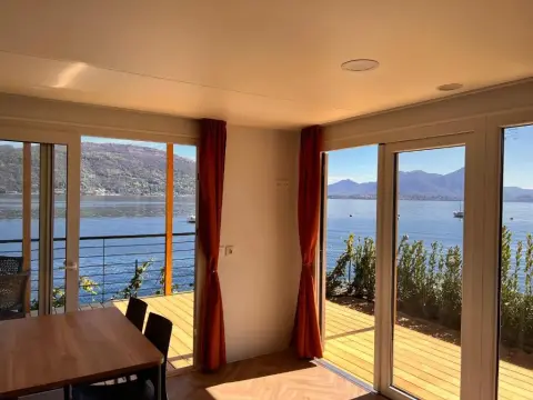 Lago Maggiore Bay - Photo 2