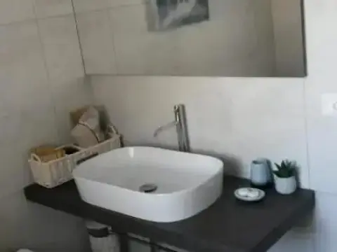 Laura E Christian Rooms - Photo 4