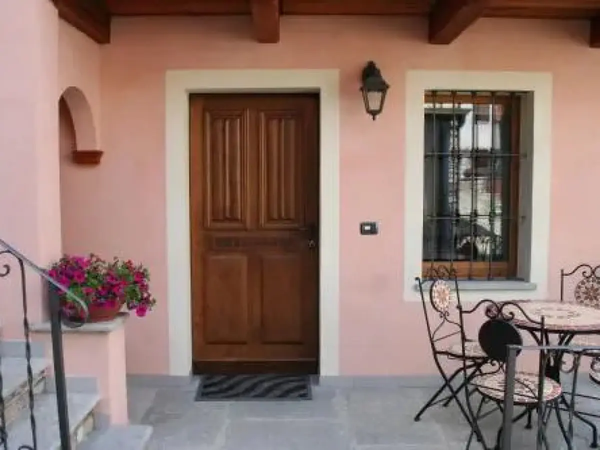 Le Petit Coin De Maison Chante Lune