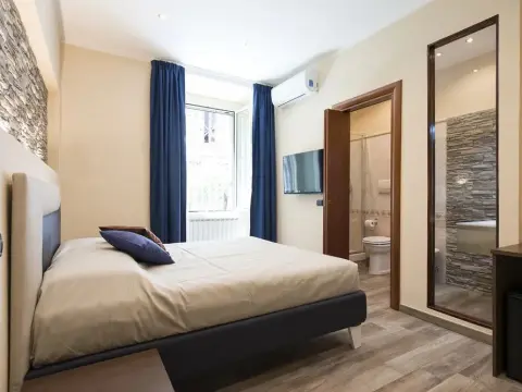 Lorenz Suites - Photo 1