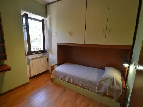 Lovely Farmhouse in Castiglione di Garfagnana with Hot Tub - Photo 4