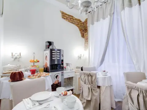 Lunaria Suites Rome - Photo 4