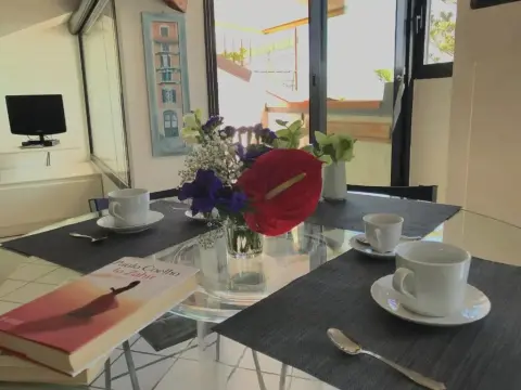 Mansarda luminosa in centro sul mare - Attic by sea - фото 2