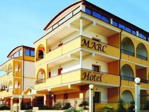Marc Hotel - Photo 1