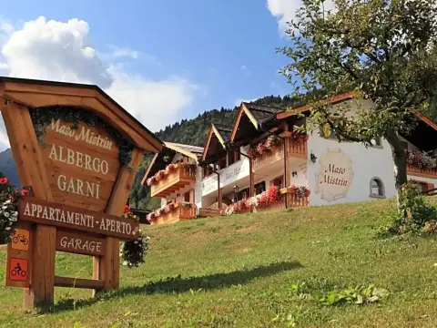 Maso Mistrin - Photo 1