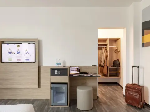 Meditur Hotel Pomezia - Photo 3