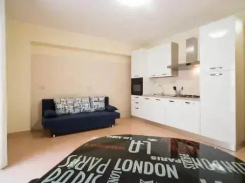 MIlly House - Photo 3