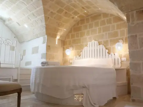 Miramare Luxury Guest House - Photo 2