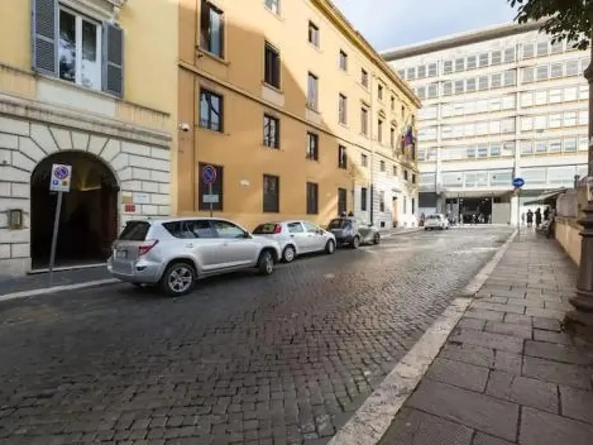 Modern flat near Piazza della Repubblica