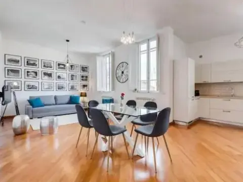 Modern flat near Piazza della Repubblica - Photo 2